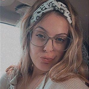 Meet your Posher, Katelynn